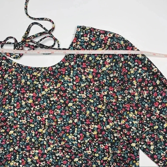 Band of Gypsies Floral Tie-Back Dress - Picture 5 of 7